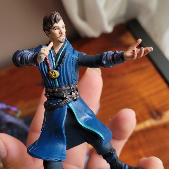 Lot of 6 Disney Store Marvel PVC Figures Multicolor 3.75" in Approx. - Picture 3 of 10